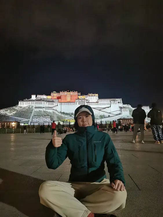 布达拉宫.jpg